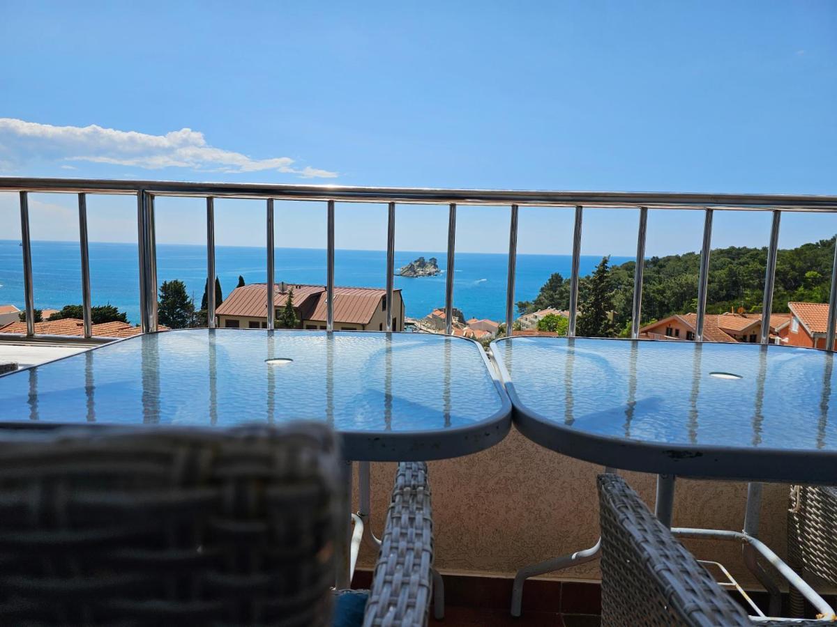 Medin Apartments Bluvista Petrovac Eksteriør billede