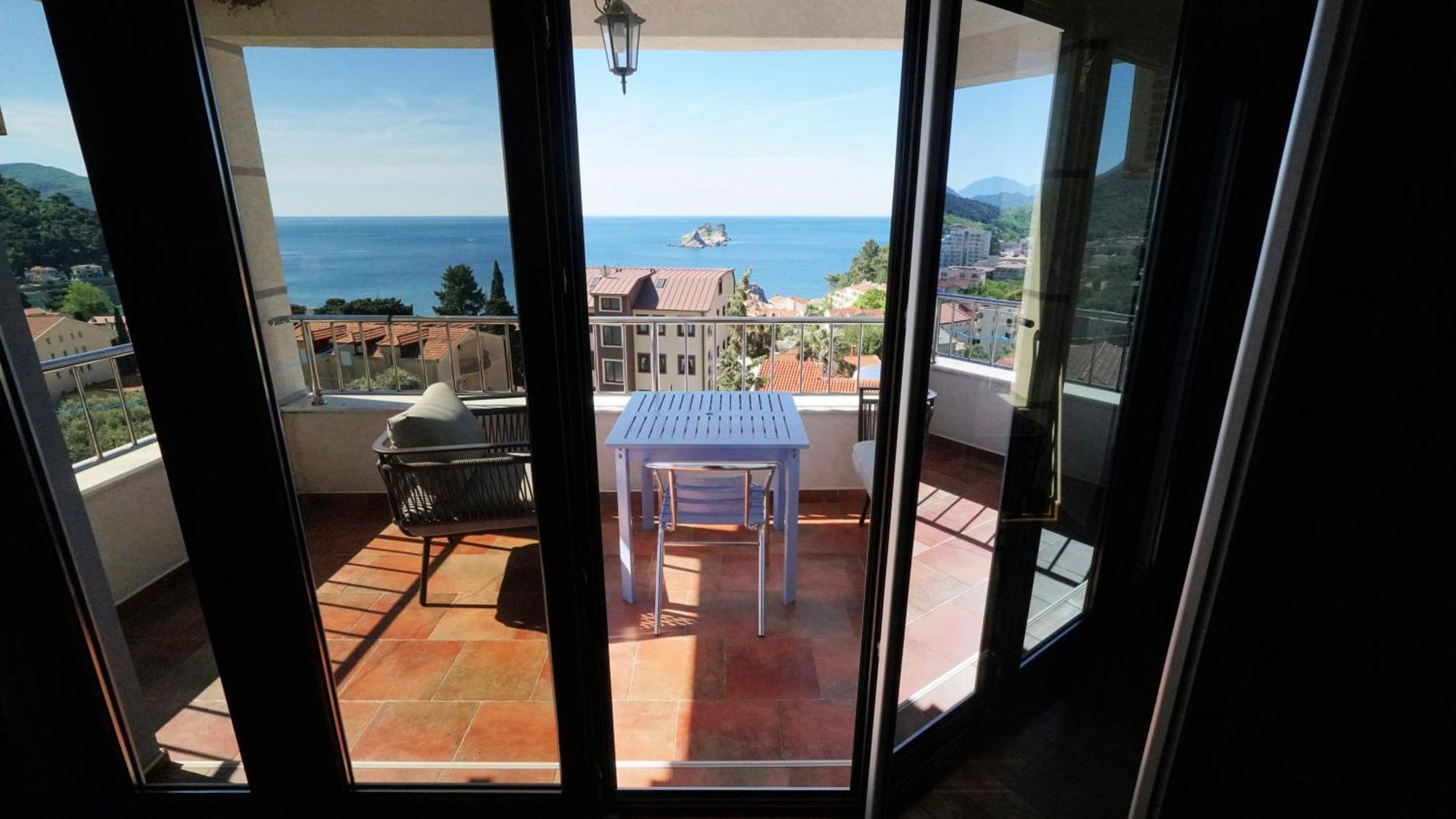 Medin Apartments Bluvista Petrovac Eksteriør billede
