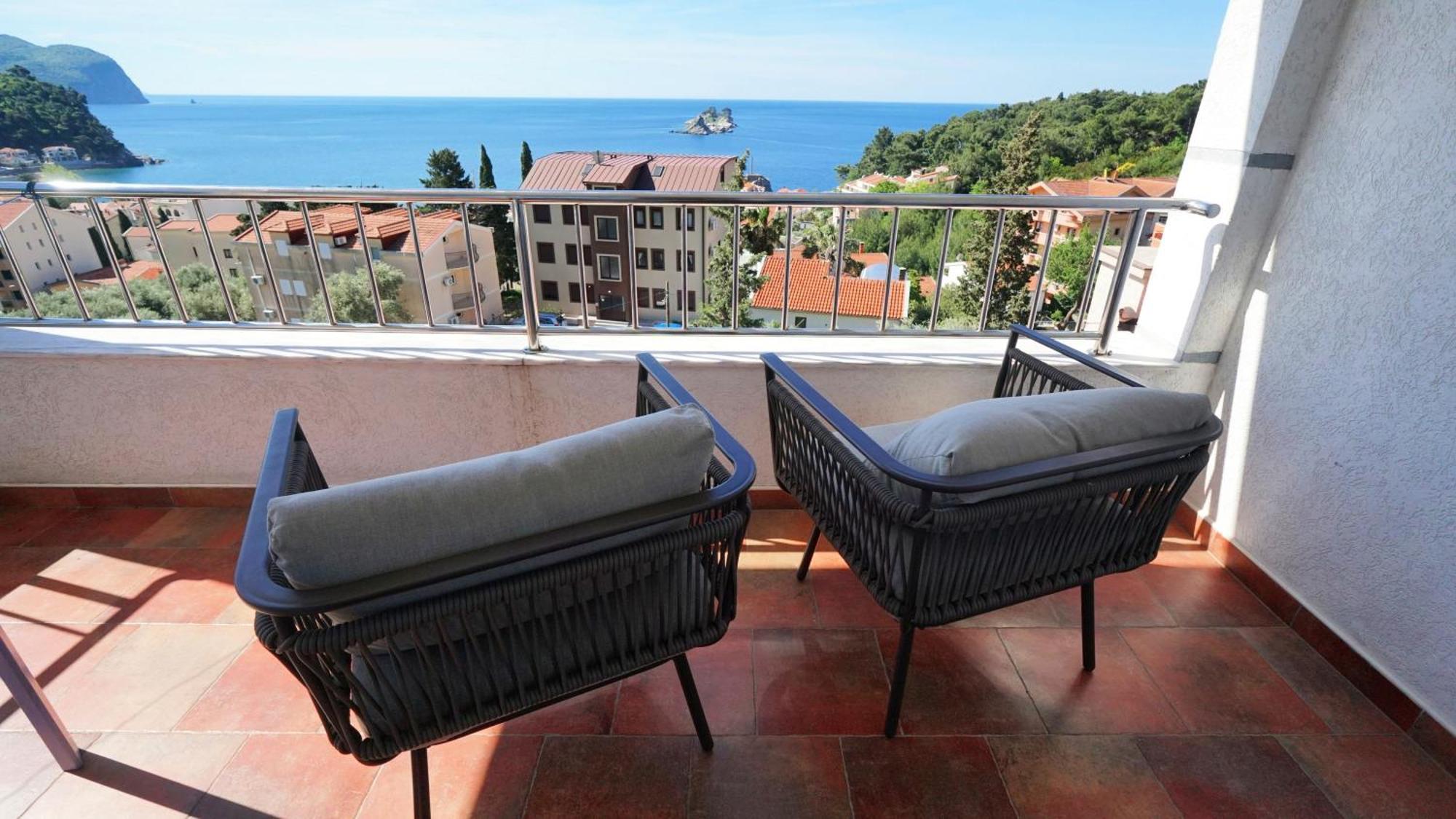 Medin Apartments Bluvista Petrovac Eksteriør billede