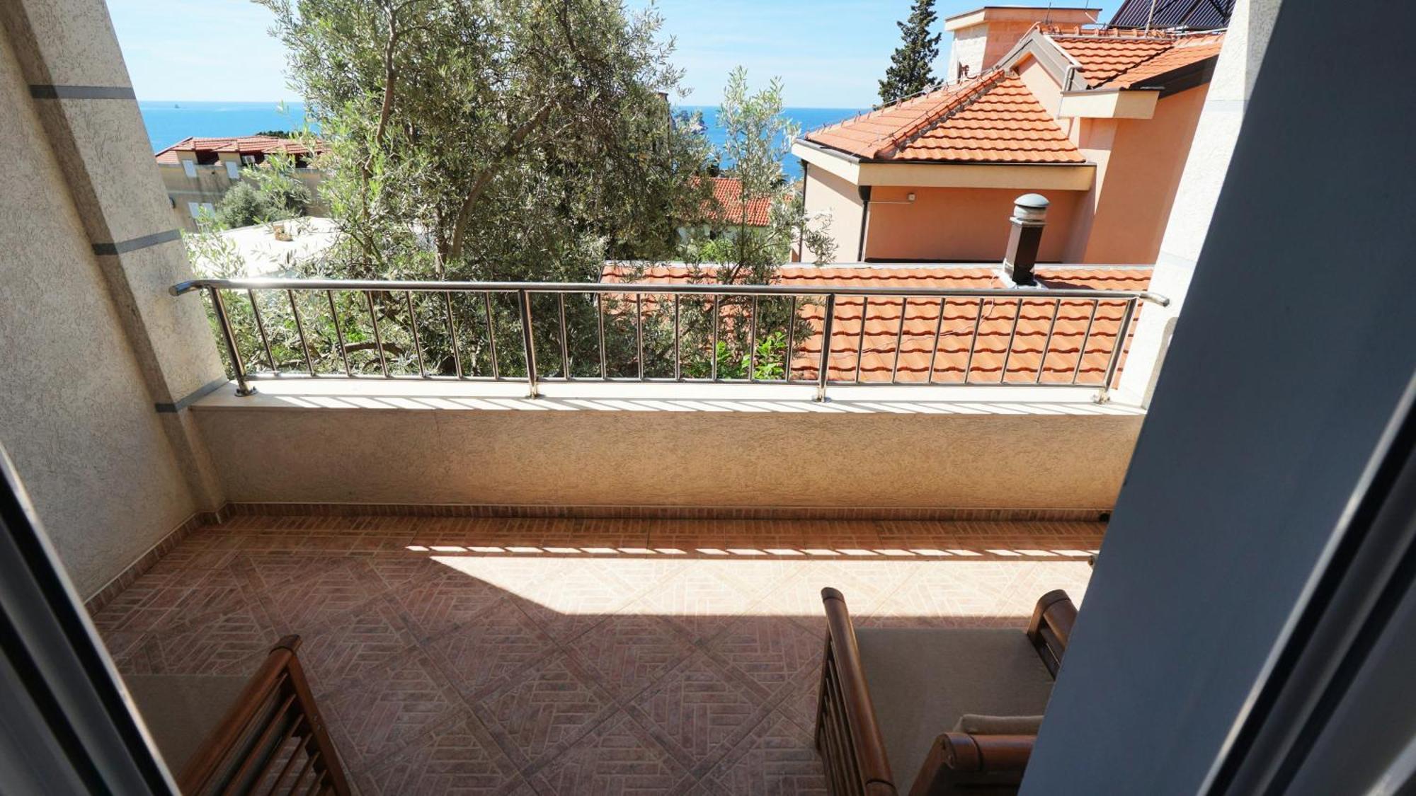 Medin Apartments Bluvista Petrovac Eksteriør billede