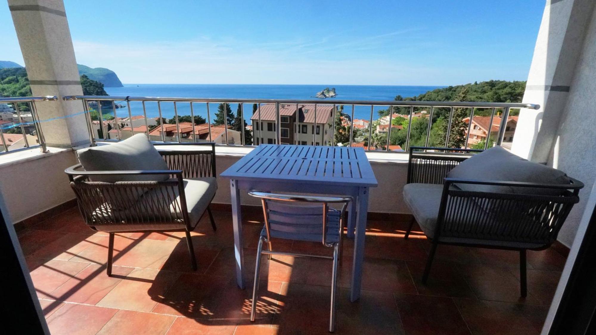 Medin Apartments Bluvista Petrovac Eksteriør billede