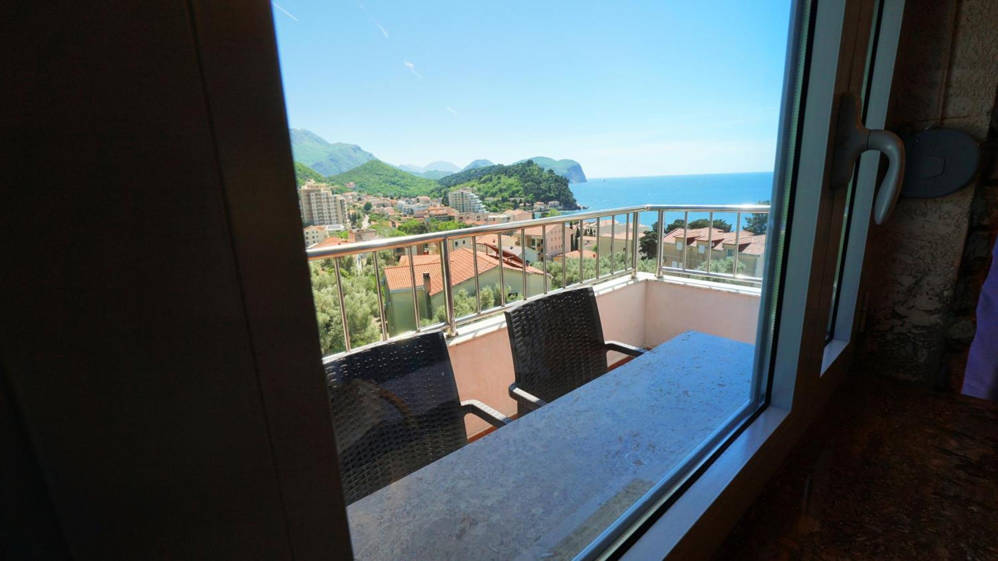 Medin Apartments Bluvista Petrovac Eksteriør billede